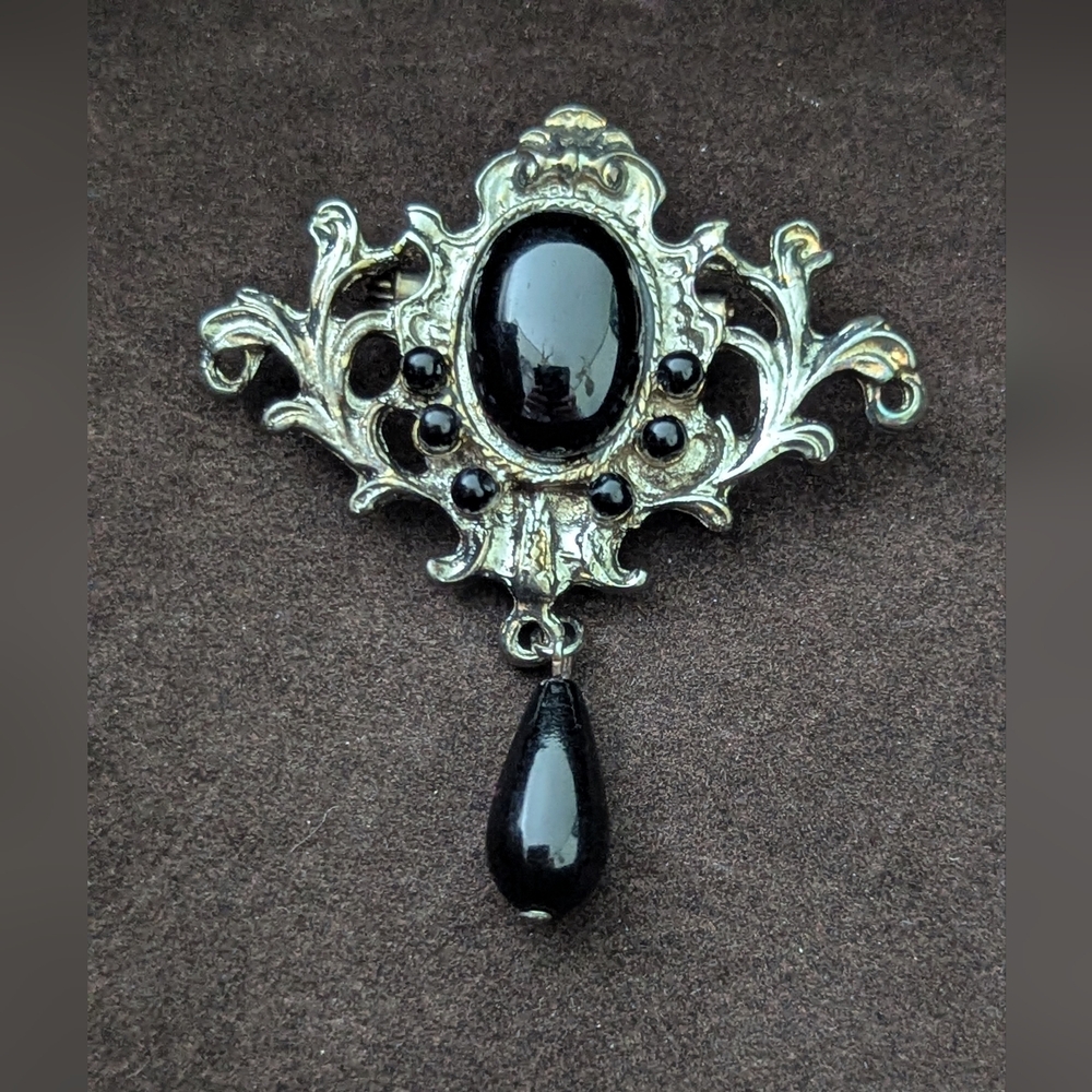 Vintage Style Black and Silver Brooch
